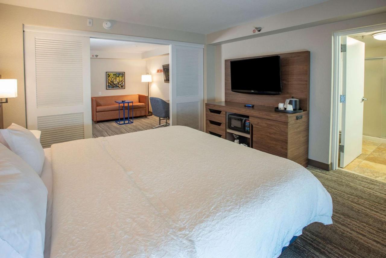 Hampton Inn Pensacola-Airport Kültér fotó